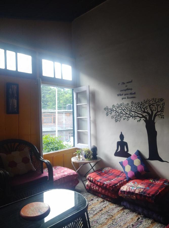 The Prasher Lodge Mall Road Manali Екстер'єр фото
