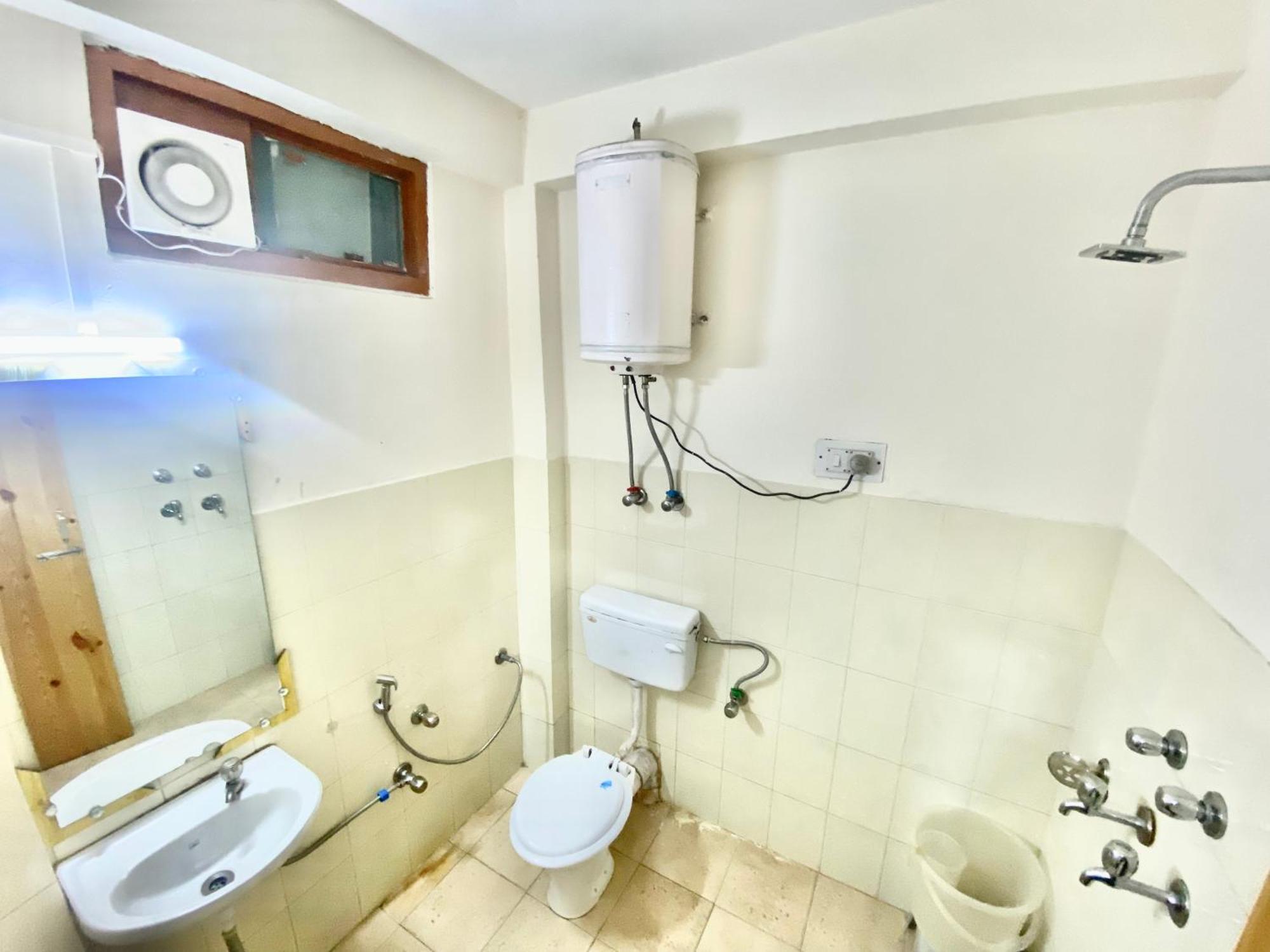 The Prasher Lodge Mall Road Manali Екстер'єр фото