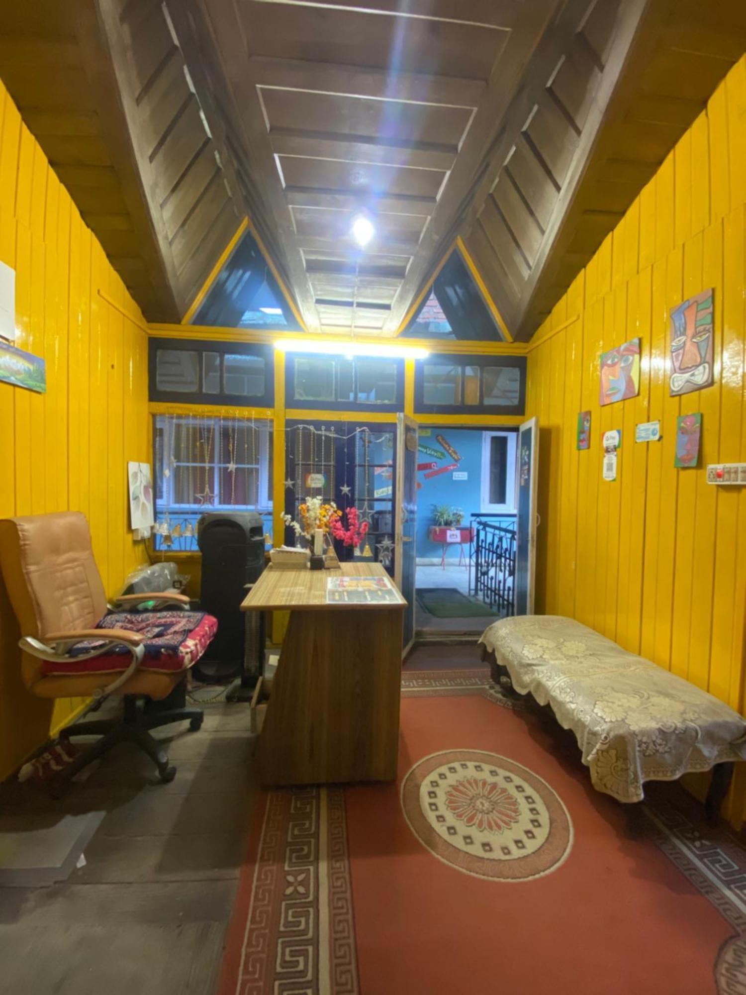 The Prasher Lodge Mall Road Manali Екстер'єр фото